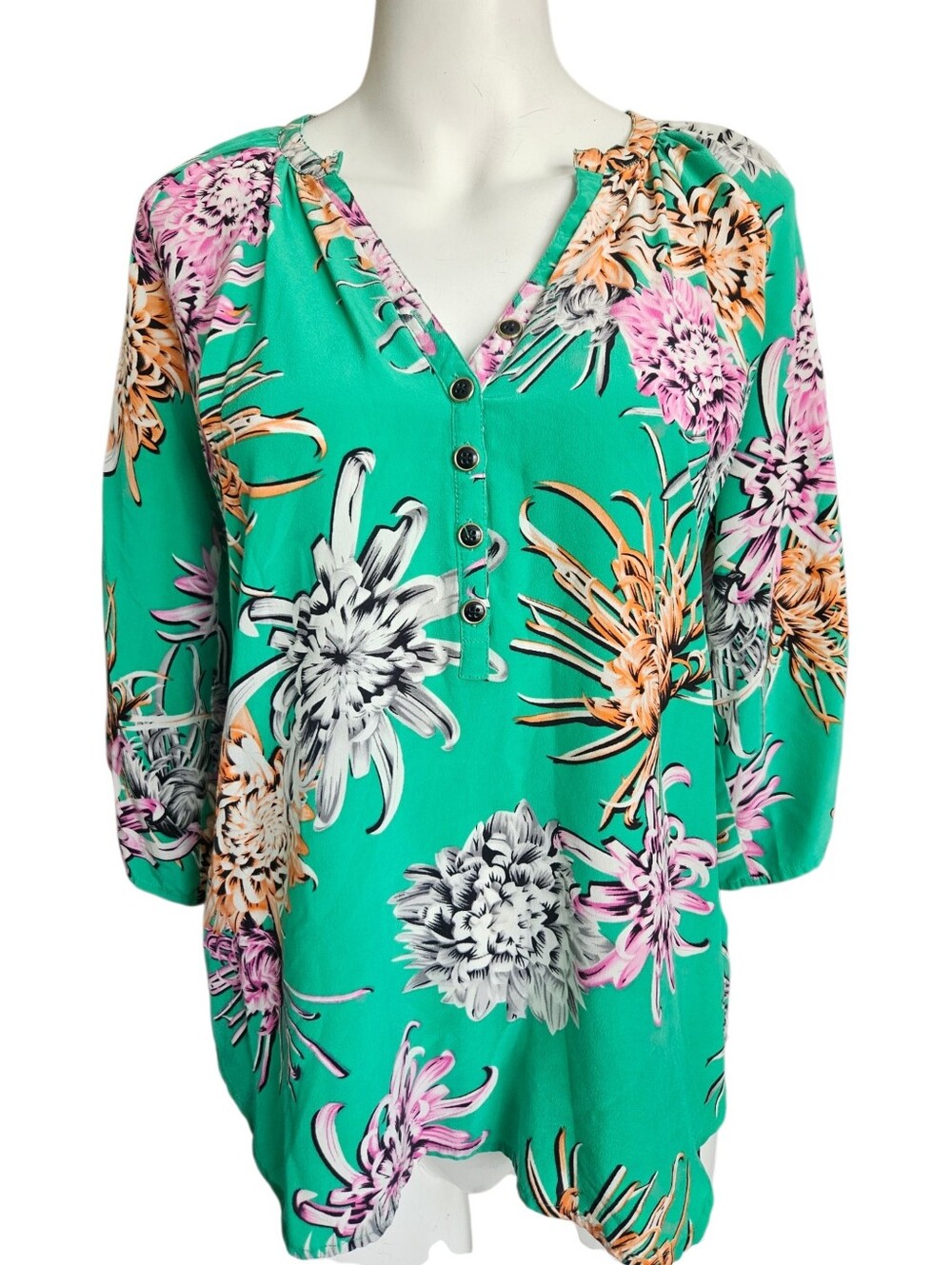 Yumi Kim 100% Silk Green Floral V-Neck Blouse Sz SM Career‎ Elevated